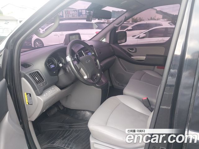 Hyundai Grand Starex Van 3-Seater Smart 2021 — фото 8