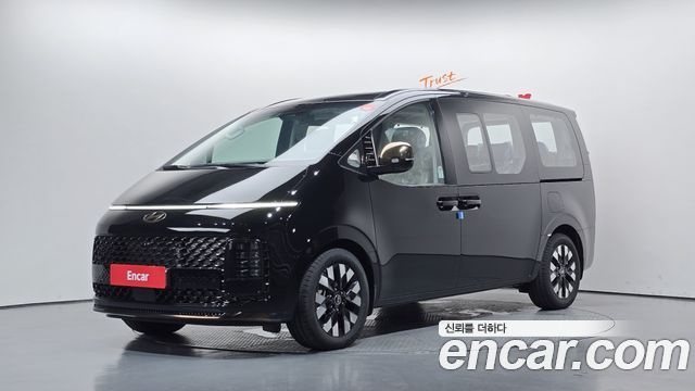 Hyundai Staria 4WD Lounge 7-Seater Inspiration 2025 — фото 1