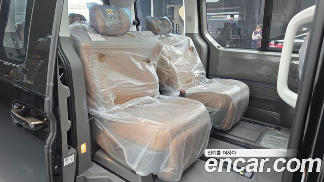 Hyundai Staria 4WD Lounge 7-Seater Inspiration 2025 — фото 26