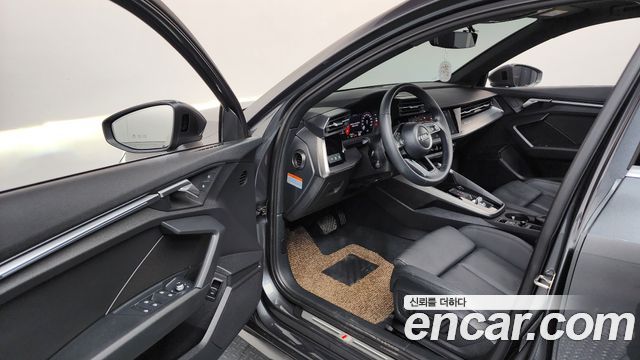 Audi A3 (8Y) 40 TFSI Premium 2023 — фото 10