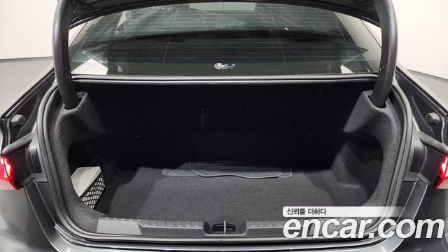 Audi A3 (8Y) 40 TFSI Premium 2023 — фото 18