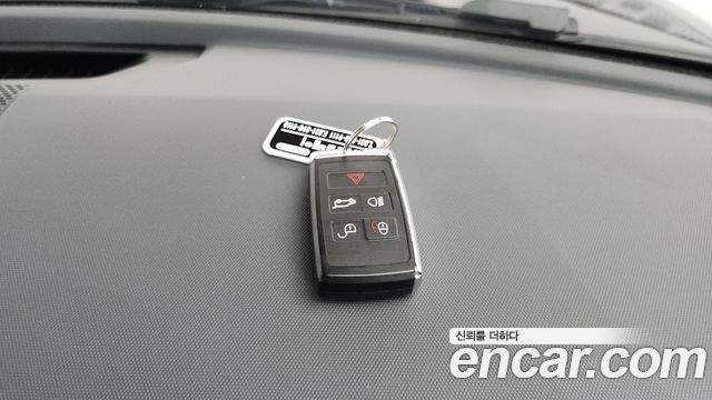 Land Rover Defender (L663) 90 D250 S 2022 — фото 16