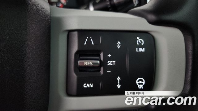 Land Rover Defender (L663) 90 D250 S 2022 — фото 17