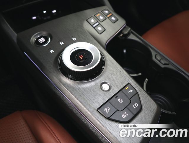 Kia Sportage (V) Gasoline 1.6 Turbo 2WD Signature 2026 — фото 9