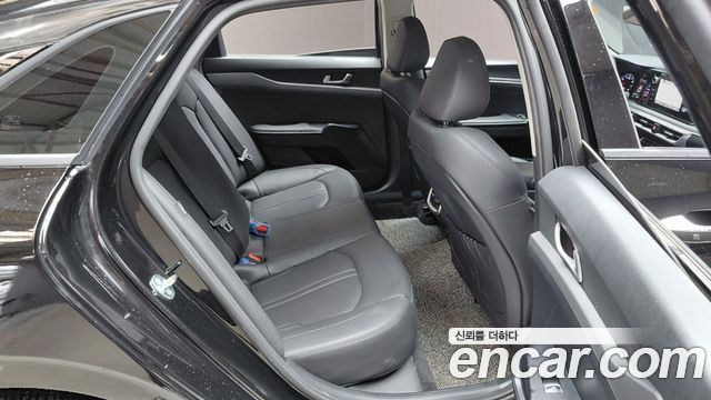 Kia K5 (III) 1.6 Turbo Prestige 2023 — фото 11