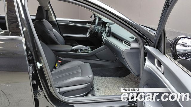 Kia K5 (III) 1.6 Turbo Prestige 2023 — фото 26
