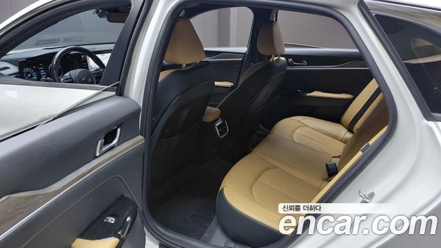 Kia K5 (III) 2.0 Noblesse 2021 — фото 12