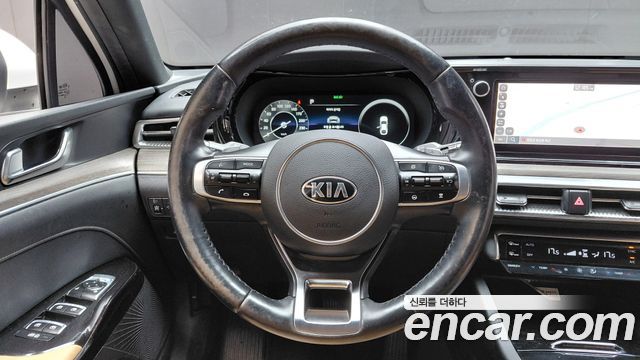 Kia K5 (III) 2.0 Noblesse 2021 — фото 14