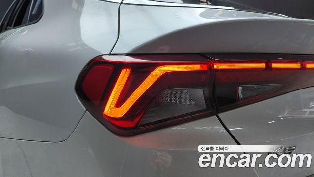 Kia K5 (III) 2.0 Noblesse 2021 — фото 23