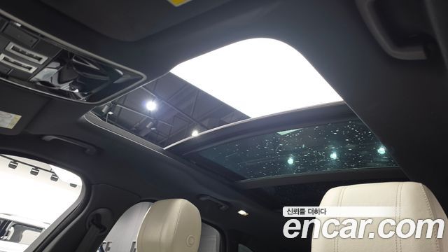 Land Rover Range Rover Velar 2.0 D240 R-Dynamic SE 2018 — фото 19