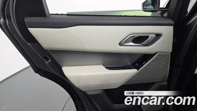 Land Rover Range Rover Velar 2.0 D240 R-Dynamic SE 2018 — фото 25