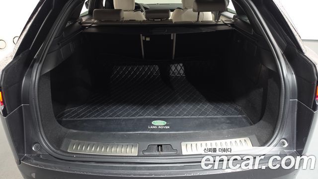 Land Rover Range Rover Velar 2.0 D240 R-Dynamic SE 2018 — фото 27
