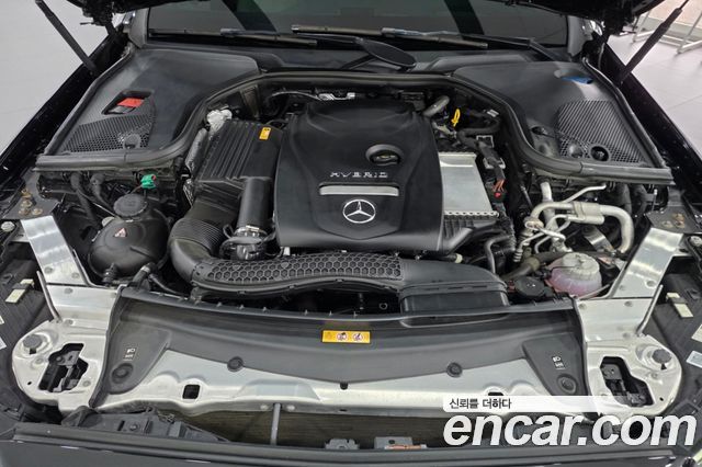 Mercedes-Benz E-Class (W213) E300e 4MATIC Exclusive 2021 — фото 6