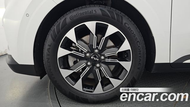 Kia Carnival (IV) Gasoline 9-Seater Signature 2023 — фото 5