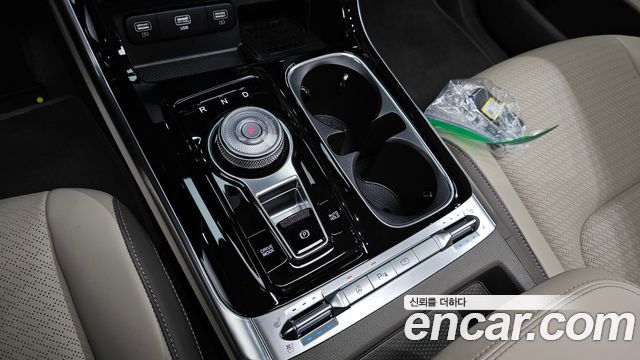 Kia Carnival (IV) Gasoline 9-Seater Signature 2023 — фото 9