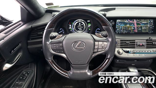 Lexus LS500h (V) 3.5 Platinum AWD 2018 — фото 13