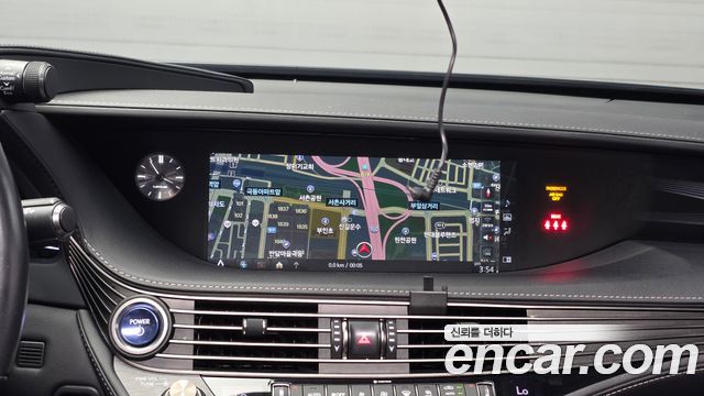 Lexus LS500h (V) 3.5 Platinum AWD 2018 — фото 14