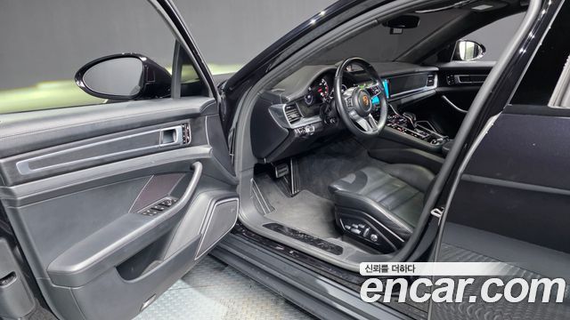 Porsche Panamera (971) 4.0 GTS 2019 — фото 10