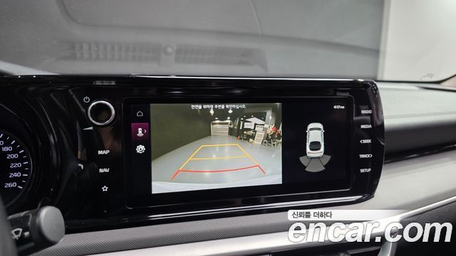 Kia K5 (III) 2.0 Trendy 2023 — фото 18