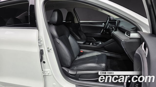Kia K5 (III) 2.0 Trendy 2023 — фото 32