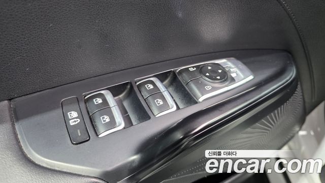 Kia K5 (III) 2.0 Trendy 2023 — фото 33