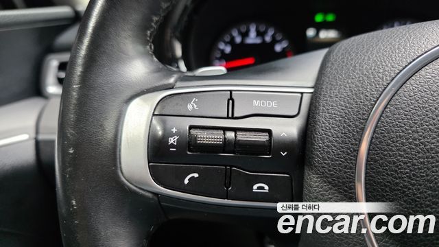 Kia K5 (III) 2.0 Trendy 2023 — фото 35