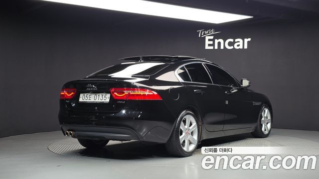 Jaguar XE 20d Portfolio 2016 — фото 2