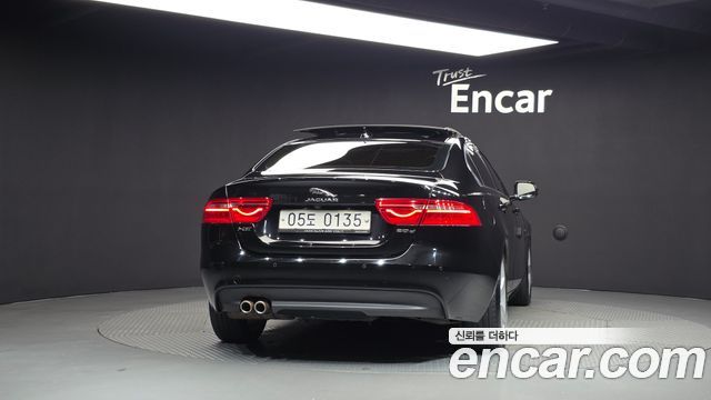 Jaguar XE 20d Portfolio 2016 — фото 4