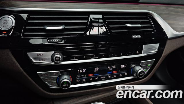 BMW 5 Series (G30) 530i M Sport Package Plus 2020 — фото 17