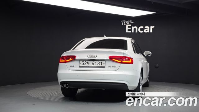 Audi A4 30 TDI Dynamic B8 2015 — фото 4