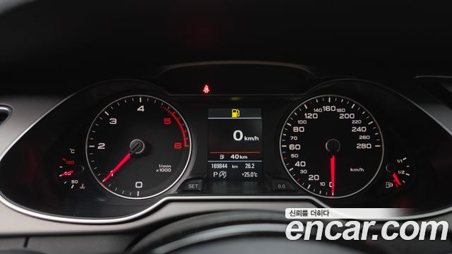 Audi A4 30 TDI Dynamic B8 2015 — фото 8