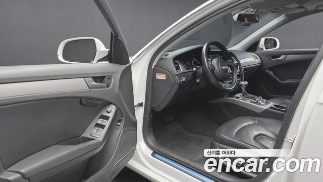 Audi A4 30 TDI Dynamic B8 2015 — фото 10