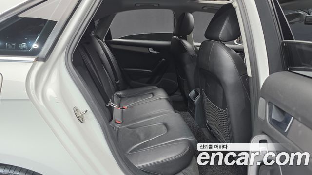 Audi A4 30 TDI Dynamic B8 2015 — фото 12