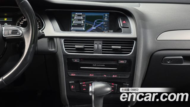 Audi A4 30 TDI Dynamic B8 2015 — фото 14