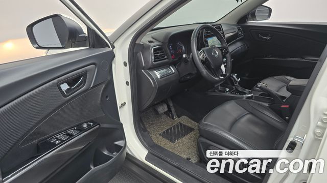 KG Mobility (SsangYong) Very New Tivoli Gasoline 1.5 2WD V3 2020 — фото 10