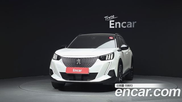 Peugeot e-2008 (II) EV GT 2023 — фото 3
