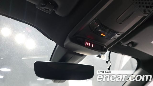 Peugeot e-2008 (II) EV GT 2023 — фото 16
