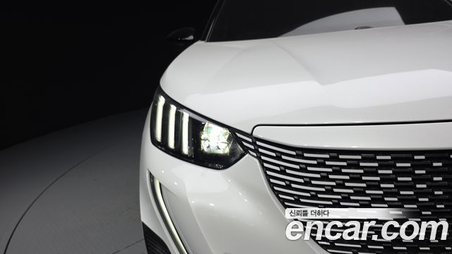 Peugeot e-2008 (II) EV GT 2023 — фото 22