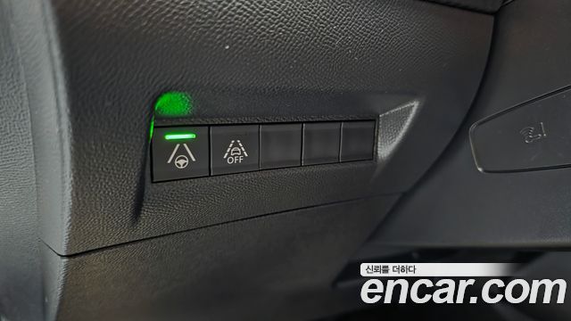 Peugeot e-2008 (II) EV GT 2023 — фото 27
