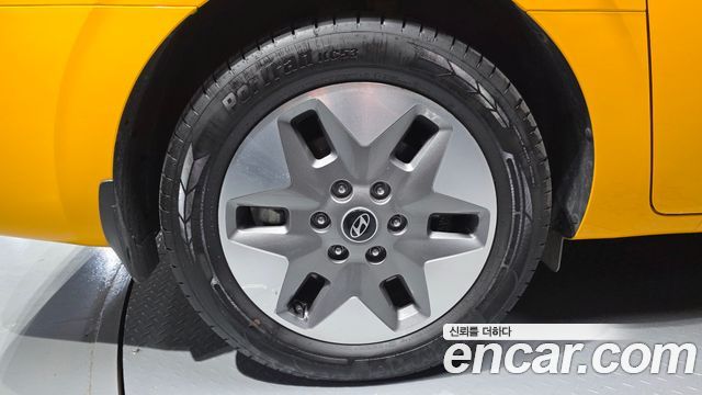 Hyundai Staria L3.5  Kinder Safety Car 11-Seater 2025 — фото 5