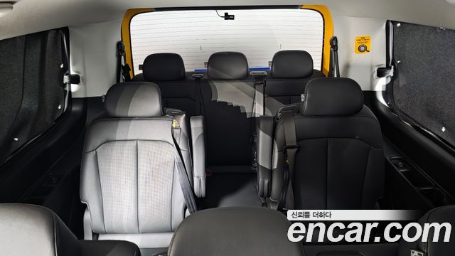 Hyundai Staria L3.5  Kinder Safety Car 11-Seater 2025 — фото 13