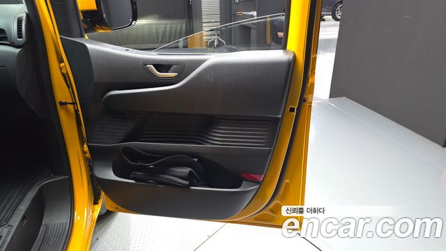 Hyundai Staria L3.5  Kinder Safety Car 11-Seater 2025 — фото 25