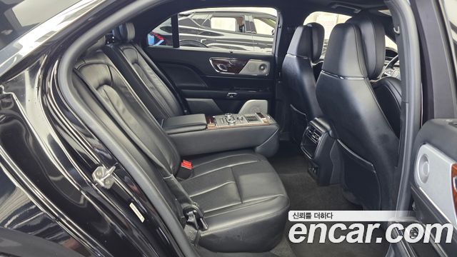 Lincoln Continental (X) 3.0 AWD 2019 — фото 12
