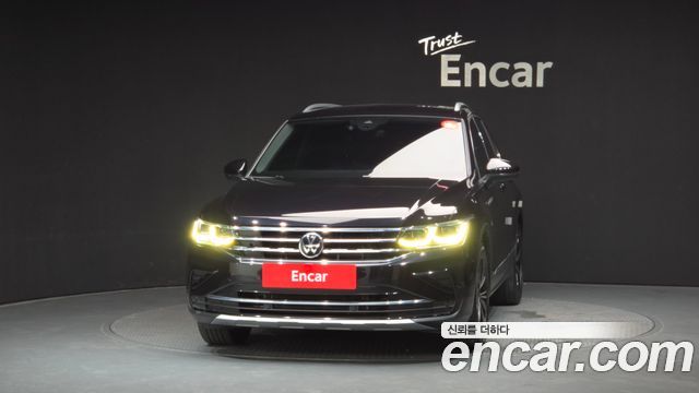 Volkswagen Tiguan (II) 2.0 TDI Premium 2022 — фото 3