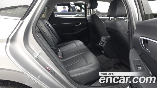 Hyundai Sonata (DN8) 2.0 Premium 2021 — фото 12