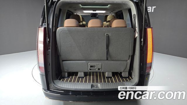 Hyundai Staria 4WD Lounge 9-Seater Inspiration 2024 — фото 16