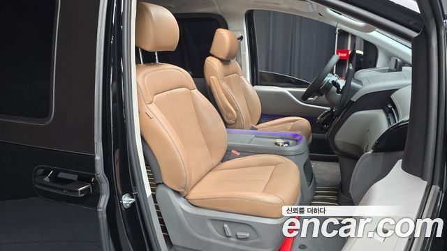 Hyundai Staria 4WD Lounge 9-Seater Inspiration 2024 — фото 26