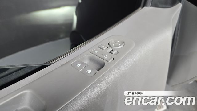 Hyundai Staria 4WD Lounge 9-Seater Inspiration 2024 — фото 29