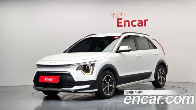 Kia Niro Prestige 2022 — фото 1
