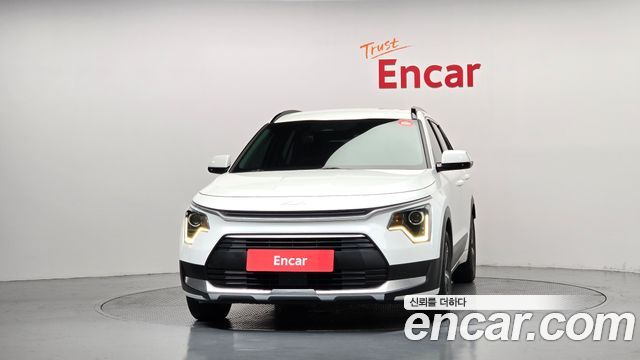 Kia Niro Prestige 2022 — фото 3
